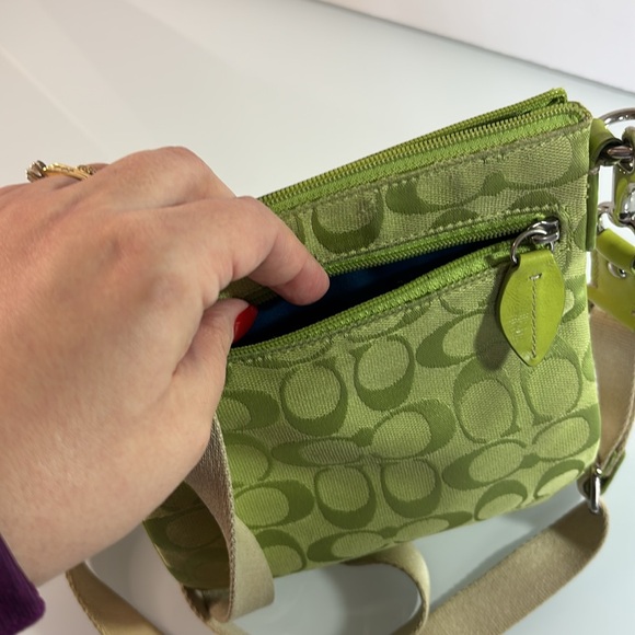 Coach | Apple 🍏 Lime Y2K Signature C Monogram Jacquard Swingpack - Picture 5 of 10